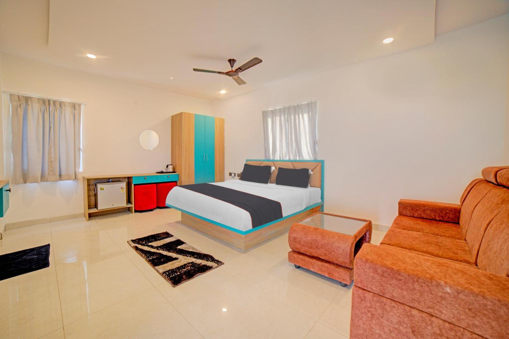 Hotel Collection O Lakeview Castle Warangal Exterior foto