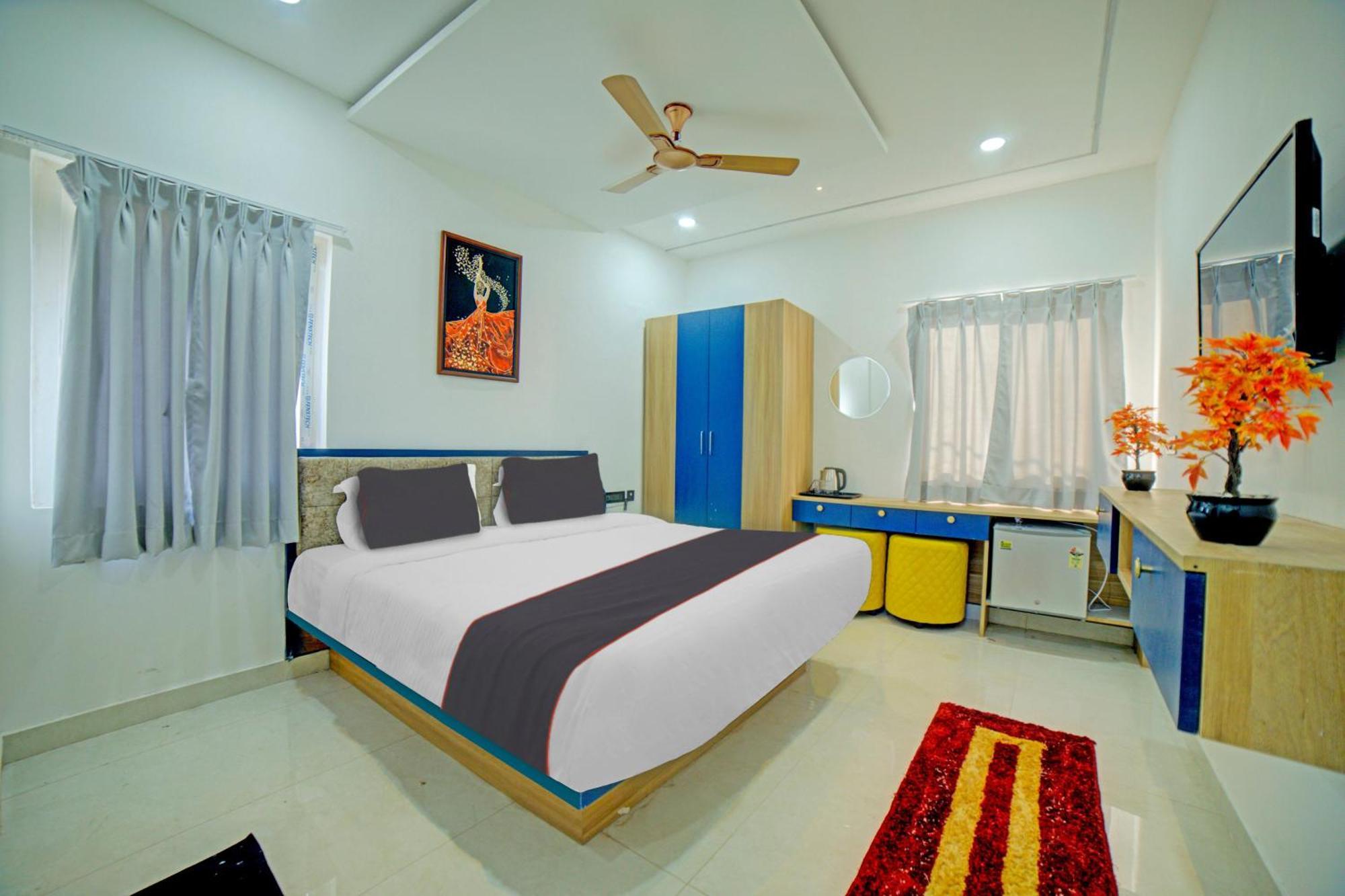 Hotel Collection O Lakeview Castle Warangal Exterior foto
